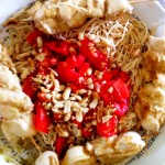 Poulet Satay, salade de nouilles Jamie Oliver