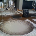 Une table joliment dressée