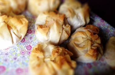mini spanakopitas mini spanakopitas