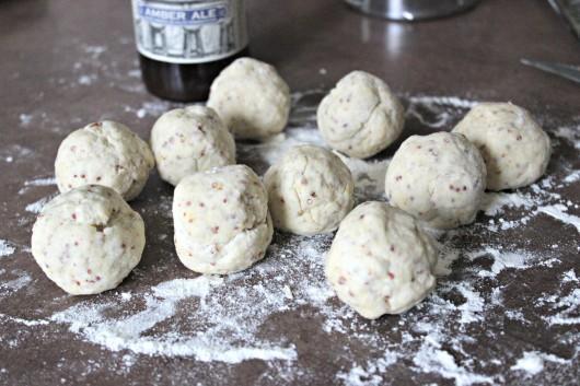 boulettes au fromage pour sauce au bœuf
